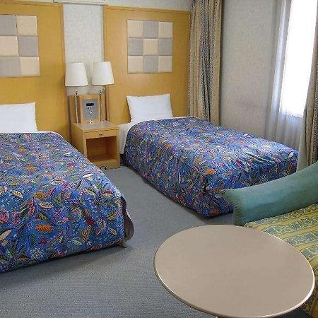 Hotel Sunpalace Hiroshima Bagian luar foto